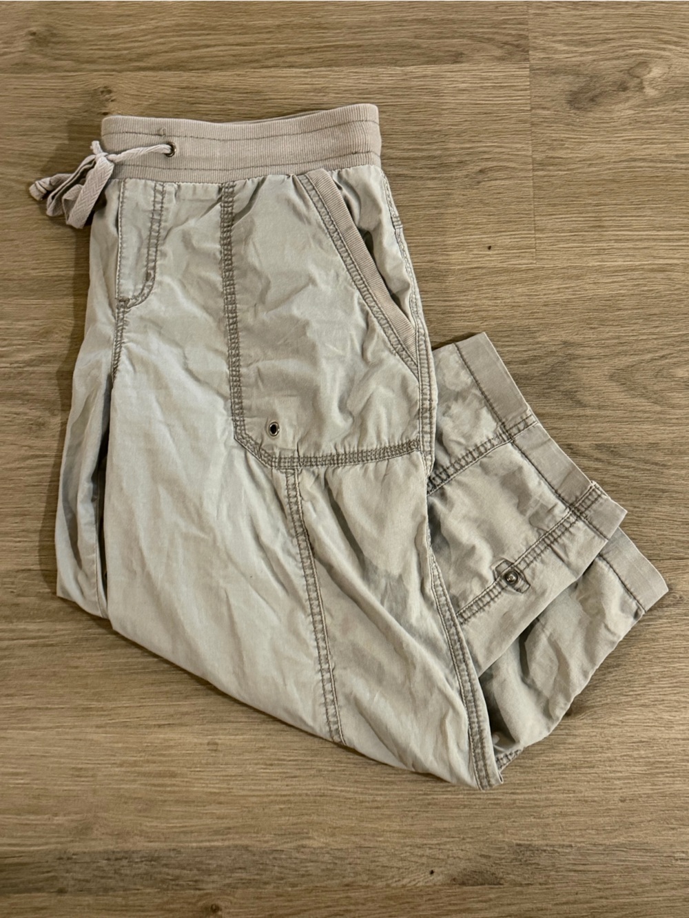 Cabela's Women's Light Khaki Drawstring Capris